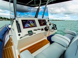 Optional twin Simrad 16” NSS Evo3 MFD screens